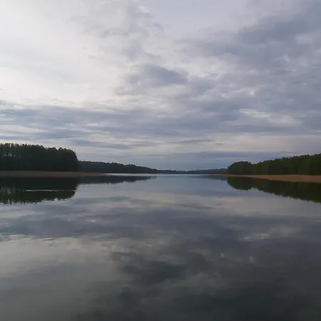 Lesny Dworek - Super Z Tv I Salonem Kominkowym Rum i privatbostad *
