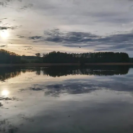 Lesny Dworek - Super Z Tv I Salonem Kominkowym Rum i privatbostad *