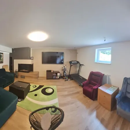 Lesny Dworek - Super Z Tv I Salonem Kominkowym Rum i privatbostad *