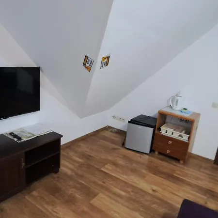 Lesny Dworek - Super Z Tv I Salonem Kominkowym